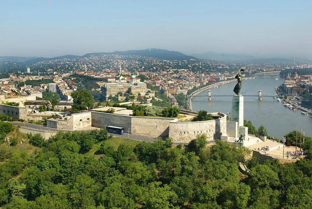 Budapest Central Andrassy Apartment Екстер'єр фото